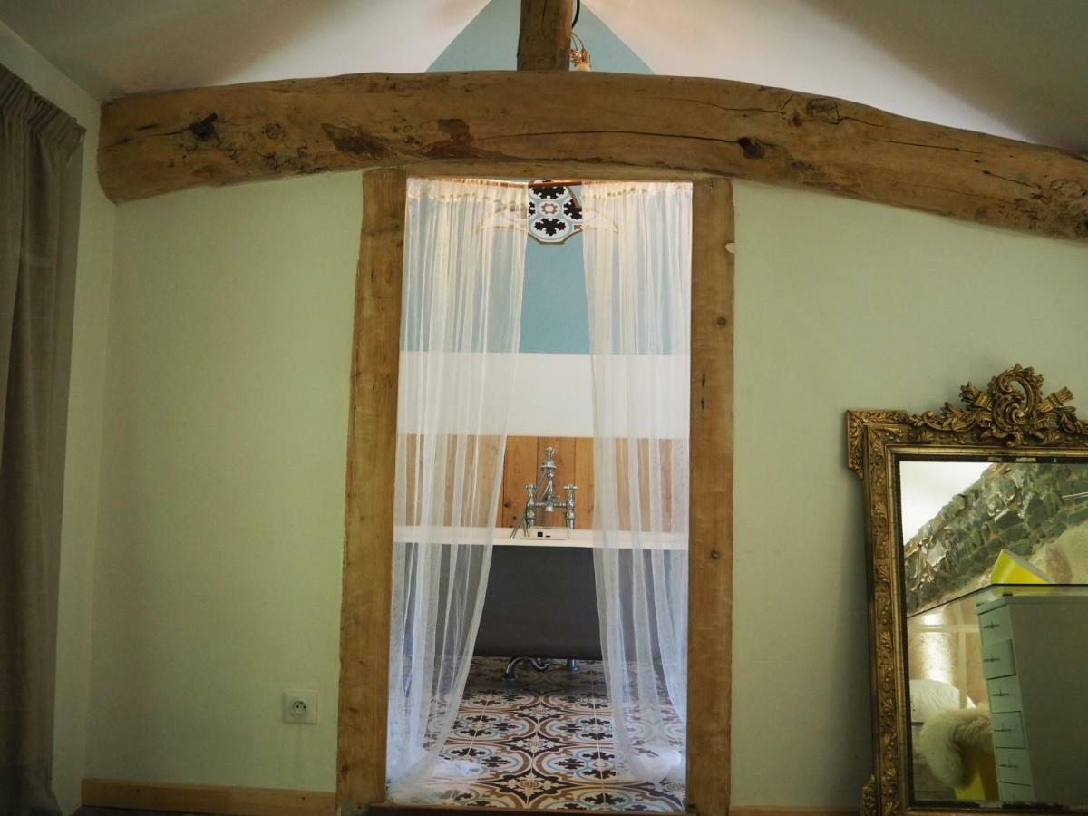 Le Chatel En Beaujolais Valsonne Екстер'єр фото