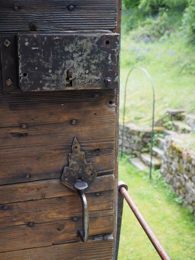 Le Chatel En Beaujolais Valsonne Екстер'єр фото